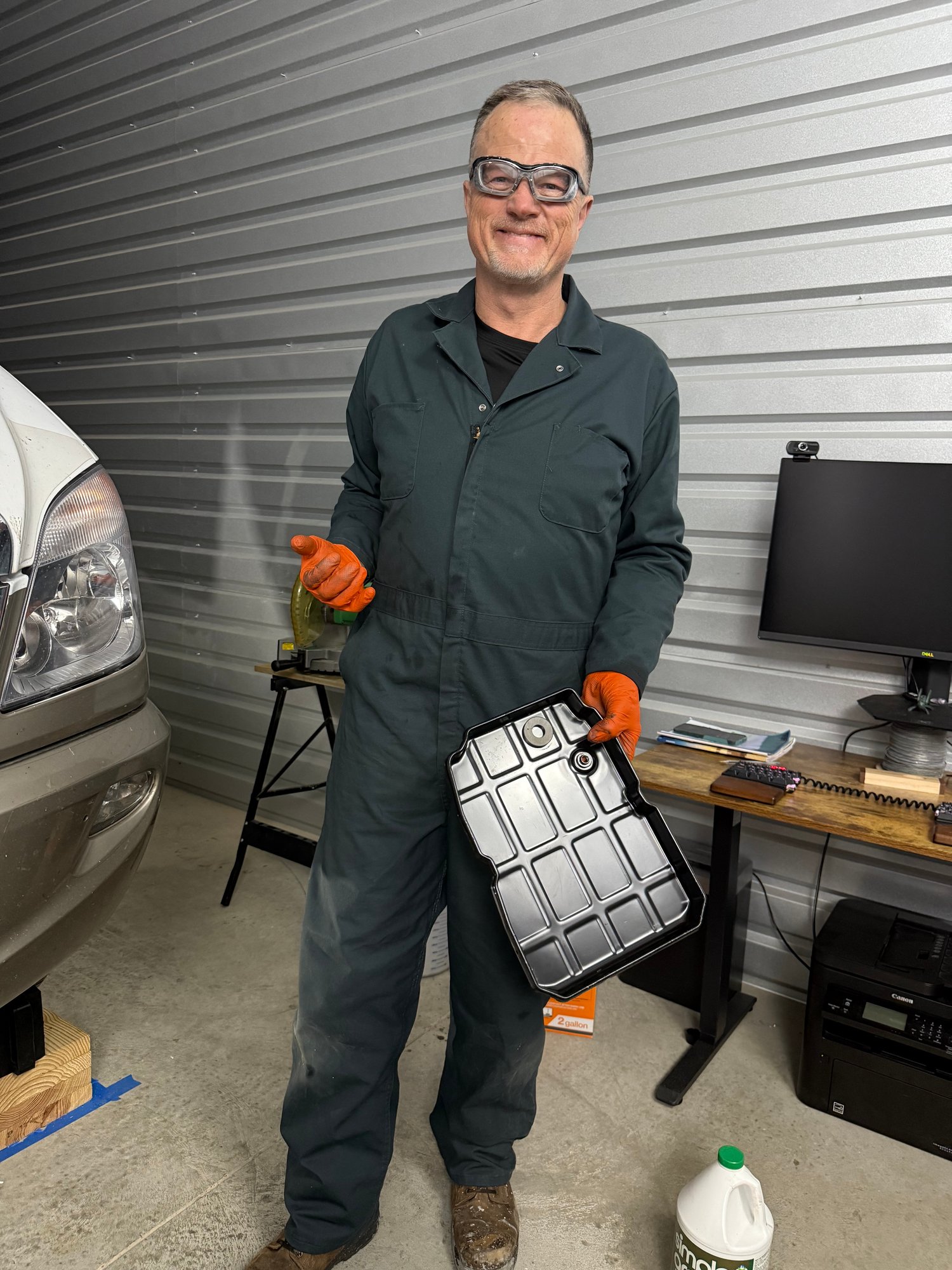 Solar Van Man - Transmission Lower End Rebuild - 722.6 Sprinter Adaptor Plate & Plug Replacement